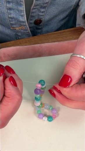 Easter Inspired Stretchy Bracelet Tutorial