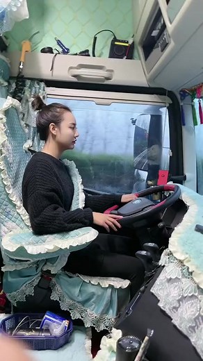 54K views · 4.3K reactions | beautiful chinese girl driving a tractor | Hà Văn Đức | Facebook