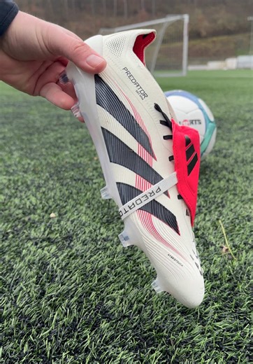 Adidas Predator League vs Elite: A Football Comparison