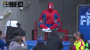 Matildas superstar Sam Kerr plunged into the ice to help the Fight MND cause 👏 | AFL