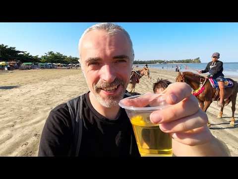 Myanmar's local beach during a civil war...🇲🇲