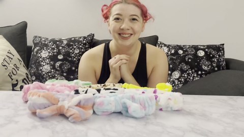 Stocking Stuffers for Teen Girls, 8 Pack Bow Spa Skincare Headband for Washing Face, Christmas Gifts Spa Party Favors Bulk Gifts for Teens Girls