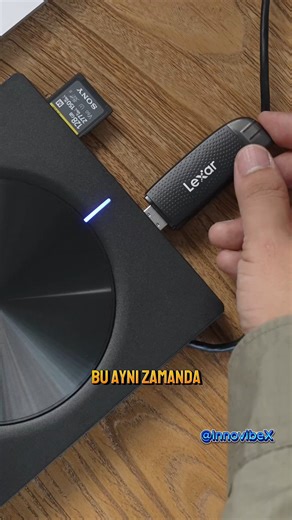InnoVibeX on Instagram: "💻 Çok Fonksiyonlu Harici DVD Sürücü ve Dock İstasyonu Bu harici DVD sürücüsü sadece disk okuma değil, aynı zamanda işlevsel bir dok istasyonu olarak da kullanılabilir! Entegre kablosu ile tak ve çalıştır özelliği sunar, ekstra güç veya sürücü gerektirmez. ✔️ Geniş Bağlantı Seçenekleri: Mac ve PC ile uyumlu, disk yazma desteği sağlar. ✔️ Çoklu Portlar: Kart okuyucu, 2 x Type-A ve 2 x Type-C portu ile genişletilmiş bağlantı seçenekleri. ✔️ Minimal Tasarım: Şık ve zarif ya