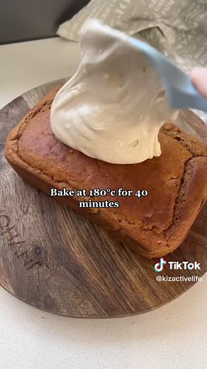 Delicious Gingerbread Loaf with Cream Cheese Icing Recipe