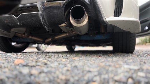 トヨタ86の静かなマフラー音とエキゾースト交換