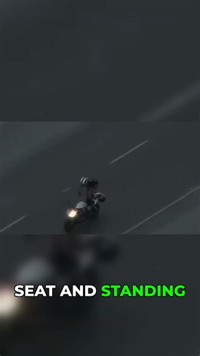 Biker Does ONE-LEGGED STUNTS During Police Chase #crazy #dangerous #shorts