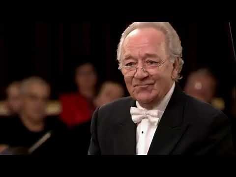 Haydn Symphony No 94 G major Surprise „Mit dem Paukenschlag“ St Petersburg Philh Yuri Temirkanov