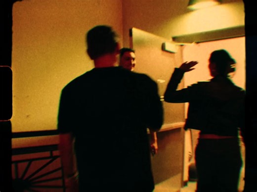 Martin Garrix feat. Carolina Liar - Smile (Official Video)