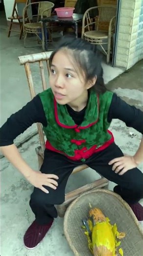 I'll go to any lengths to see a beautiful woman! #funny #comedy