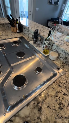 Effective Tips for Cleaning Your Gas Stovetop