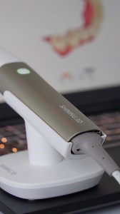 🎉 Unboxing Aoralscan Elite - Two‑in‑One Scanner Photogrammetry 🎉 Dr. Lina Orozco from Colombia just unboxed the Aoralscan Elite - a single device that handles both: 🔹 Intraoral scanning for routine cases 🔹 Full‑arch photogrammetry (IPG) for implants and complex restorations 🦷 Why it matters: 🔹 High precision for full‑arch implant workflows 🔹 Lightweight and ergonomic for everyday use 🔹 Streamlines workflows by combining two devices into one Learn more: https://hubs.ly/Q03Wpb9G0 #shining3