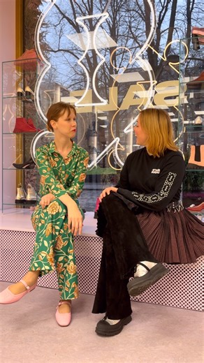 MINNA MINNA on Instagram: "We had the honour of welcoming @riikkaleinonen to try on shoes for the upcoming Finland’s Independence Day celebrations at the Presidential Palace. Riikka — an author, activist, and the Finlandia Prize winner in 2024 — is being joyfully prepared by her community for her very first Linnan juhlat. For this special occasion, she selected her gala shoes from the MINNA MINNA collection: the elegant Mother ballerinas in pink, a meaningful and confident choice for an unforget