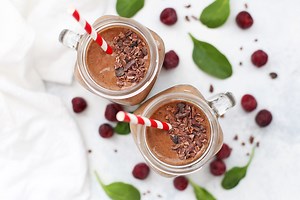 Easy Chocolate Cherry Smoothie (Paleo or Vegan)
