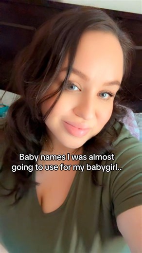 It was so close to Reya almost being an Ivy Sage but i wanted something more unique and stand out 💕 | Stephanie Castillo