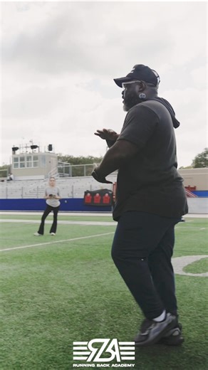 Breaking down the Dove Drill from the Combine. This drill tests a back’s ability to press, plant, and redirect with efficiency. The jump cut must be sharp and decisive — similar to a split release from a wide receiver. Win with leverage, stay low, explode out clean. Precision footwork. Controlled violence. Finish through the line. JOIN THE COMMUNITY | LINK IN BIO - DOWNLOAD COACHIQ APP | The Running Back Academy
