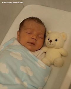 Lonely Mom Checks on Her Baby in the Morning — and Is Stunned to Find His Diaper Already Changed ============================== At seventeen, a girl discovers she’s pregnant. When her deeply religious adoptive parents throw her out, she’s left with nowhere to go—until help comes from the most unexpected place. “Get out!” The words cut through the air like a whip. Sophie staggered backward, her hands covering her tear-streaked face. “You disgusting sinner!” her adoptive mother, Lorna, shrieked, h