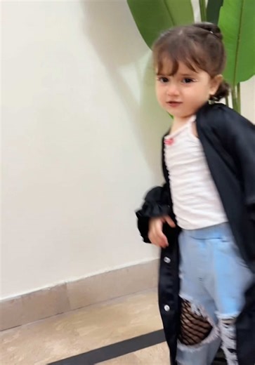 𝑨𝒎𝒏𝒂 𝒓𝒆𝒉𝒎𝒂𝒏✨ (@amna_rehman_official)’s videos with suara asli - KD Song