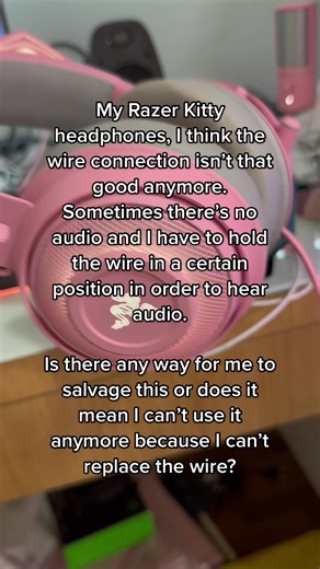 I don’t want to throw it away but I don’t know how to replace the wire😢#helpmepls #tiktoksg #razerquartz #howtofix #razerkraken #whattodo #headphones