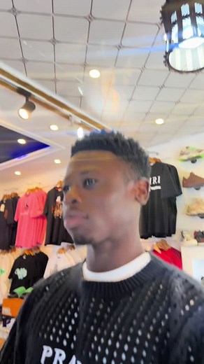 @mc_one_officiel_ insomnia shop la maison des artistes 🇮🇪🇨🇬🚨