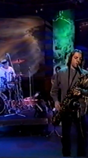 “Some people focus on the odd lineup of instruments in Morphine, but the songs lack gimmicks. They're just good pop songs with a cool atmosphere.” Mark Sandman | Morphine Band