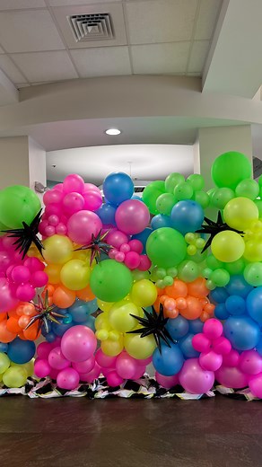 Glow baby glow! #LetsPartyRI #balloondecor #balloons #partyballoons #eventsrhodeisland #eventsri #eventplanners #partyplanners #eventrentals #tents #eventtents #partytentrentals #moonbounce #birthdayparty #partyrentals #catchmyparty #partyplanners#supportsmallbusiness #familyownedbusiness #rimoms #rhodeislandmoms | Lets Party Balloons, Birthday Supplies and Parties and Bull Riding in RI
