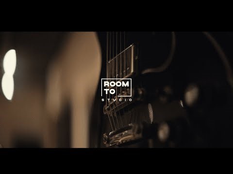DOCUS: Live At Room To Studio