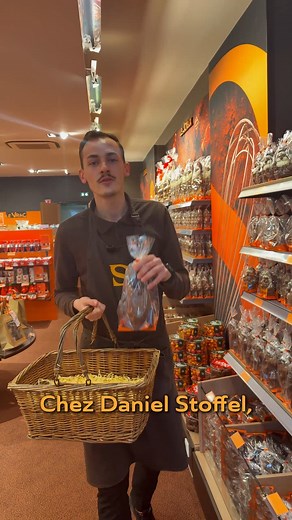 La Saint-Nicolas arrive chez Daniel Stoffel 🎅✨ Découvrez notre collection spécialement imaginée pour célébrer la magie de la saison 🍫❤️ Light, chocolat noir ou au lait, géant ou mini, nos moulages craquants régalent petits et grands 🎁 Disponible en boutique et en ligne… laissez-vous tenter 🎄✨ https://www.daniel-stoffel.fr/boutique/categories/49-Collection-saint-Nicolas ❔ Et vous, vous connaissez la tradition du Saint-Nicolas ? #danielstoffel #saintnicolas #chocolat #gourmandise #noel | Choco