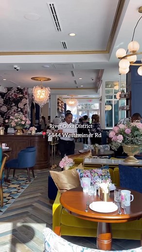 Discover Little Hen: The Cutest Brunch Spot in HTX