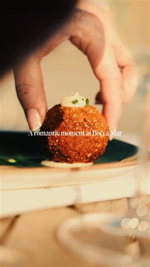 BOCCA MAR on Instagram: "Passez un moment romantique à Bocca Mar pour la Saint-Valentin. 💕 —— 🍽️ Bocca Mar 💙 Dolce Vita sur la prom 🕑 La plage ouvre de 9h00 à 17h30, suivant les conditions météos 📍15 Promenade des Anglais, 06300, Nice #beachclub #boccamar #southoffrance #restaurantnice #plagenice #frenchriviera #instafood #promenadenice #cotedazur #beachclub"