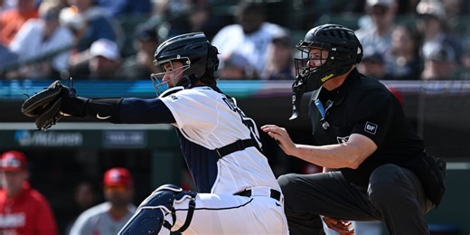 Dingler goes 4-for-4 on ABS challenges: 'It's big to know the zone'