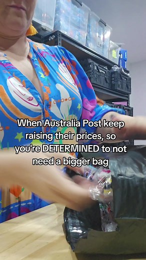 I WILL make all 6 pairs of Pjs from Ashly's order fit into this bag 😅