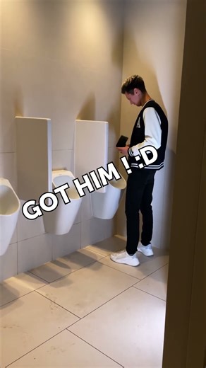 Voice Command Chaos: Hilarious Prank! 😂🎤