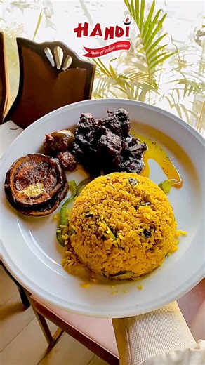 𝐇𝐚𝐧𝐝𝐢’𝐬 𝐬𝐢𝐠𝐧𝐚𝐭𝐮𝐫𝐞 𝐊𝐡𝐢𝐜𝐡𝐮𝐫𝐢 - perfectly spiced, served fresh and loved by all. Experience authentic taste at 𝐇𝐚𝐧𝐝𝐢 𝐑𝐞𝐬𝐭𝐚𝐮𝐫𝐚𝐧𝐭 today. #HandiRestaurant #KhichuriLovers | Handi Restaurant Chittagong