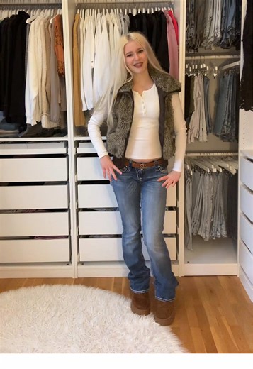 Exploring Vintage Y2K Style Fashion Trends