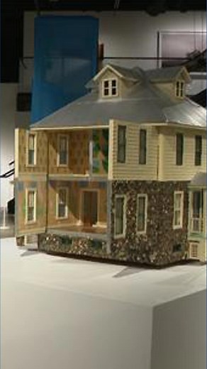 400 plus art pieces available for viewing at art gallery free to public