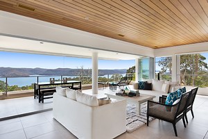 Sold House 15 Loblay Crescent, Bilgola Plateau NSW 2107 - Nov 7, 2016