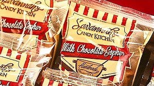 Watch Unwrapped 2.0 Season 1 Episode 9 - Let it Roll