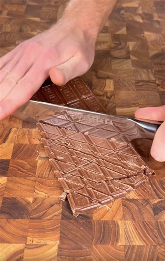 Galaxy Oreo cookies – fun space-themed chocolate dessert
