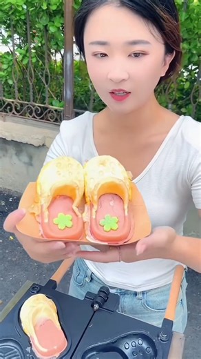 “Sister Makes Slipper Ice Cream Using Egg 😳🍦🥚#shorts #viralshorts