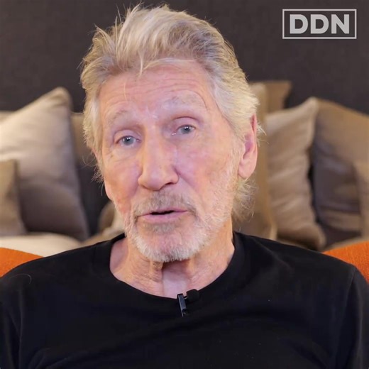 “Thank you for the huge sacrifice you made for the rest of us” Roger Waters on Julian Assange's Freedom | Free Julian Assange