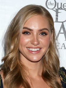 Jessica Sipos Pictures