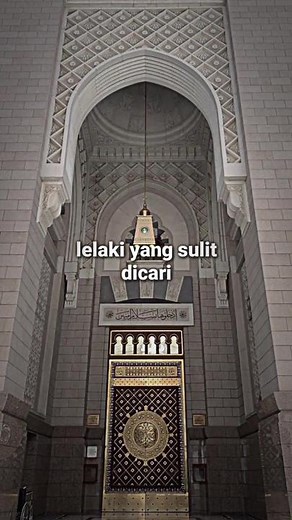 Exploring Beautiful Islamic Architecture Details