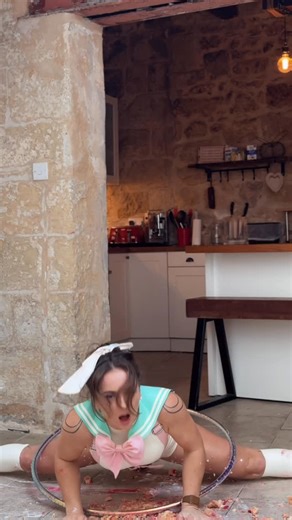 h∞psy daisy on Instagram: "The cake didn’t work so I became one instead… THANK U ALL 800,000 of u for your amazing support! I can’t believe u let me get this powerful but I promise to use my powers for mostly good 🥰❤️"