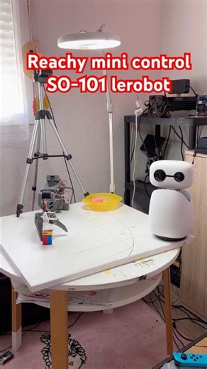 Reachy mini control So101 lerobot arm.