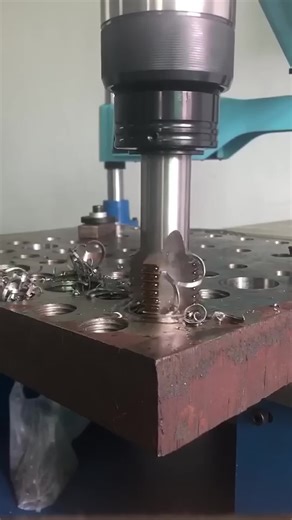 Why I NEVER Tap Hard Materials in CNC Machining