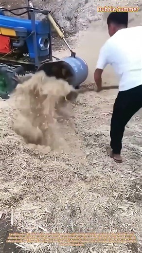 Battage mécanisé : traitement des résidus agricoles à l'aide d'un tracteur