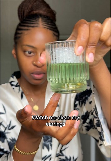 How to Clean Your Earrings Effectively with Dish Soap