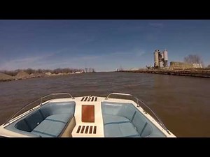 Cobalt 18ft tri-hull on a choppy lake erie