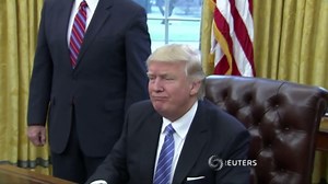 Trump signs withdrawal of US from TPP WOCHIT ARTICLE