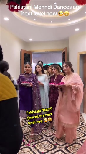 Pakistani Mehndi Dances are next level now 😳🤩 watch till end #pakistan #wedding #mehndi #dance #fyp #foryou #foryoupage #viral #tiktok #trending #